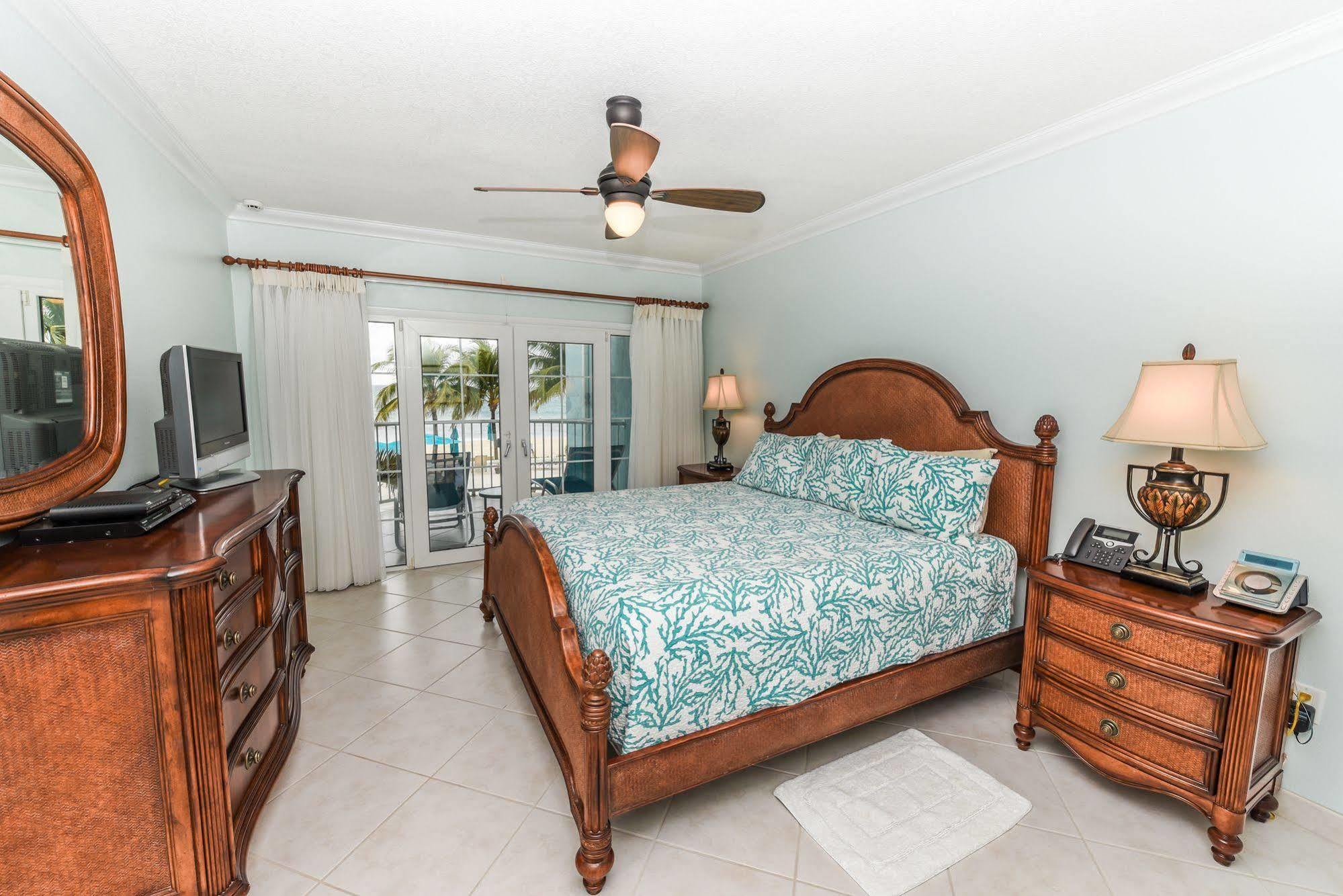 Coral Stone Club 4* Seven Mile Beach